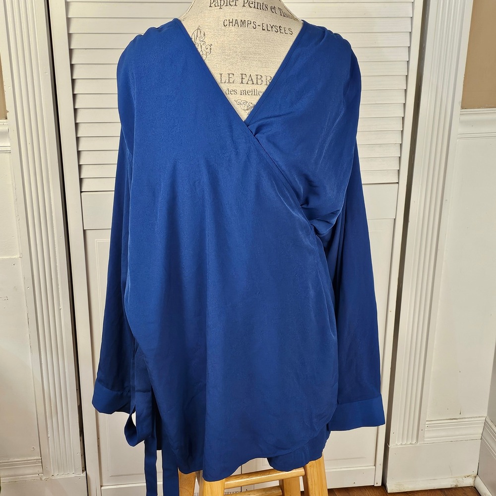 NWT Universal Standard Womens Navy Blue Rivers V Neck Top Shirt XL 26 28